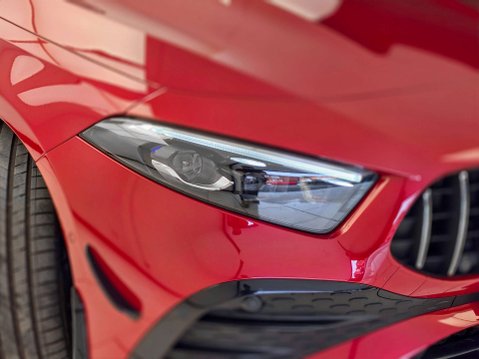 Mercedes-Benz A Class 2.0 AMG A 35 Premium + MHEV 4M A 4WD 5dr 34