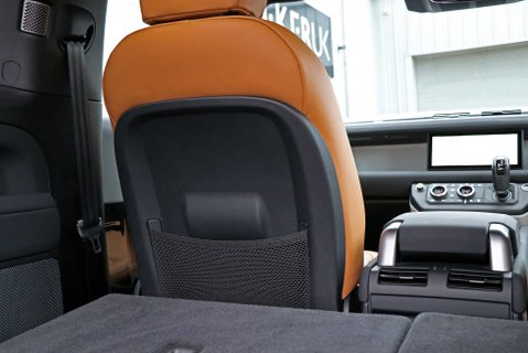 Defender 90 Commercial 16