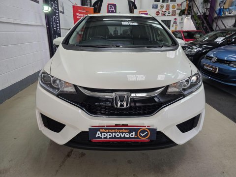 Honda Fit 1.5 VVTi Hybrid 13