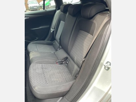Vauxhall Astra 1.6 CDTi SRi Sports Tourer 5dr Diesel Manual Euro 6 (110 ps) 26
