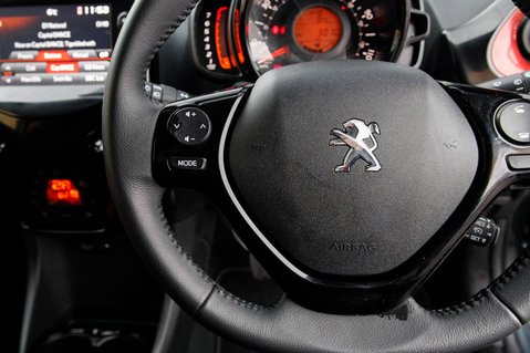 Peugeot 108 COLLECTION 18