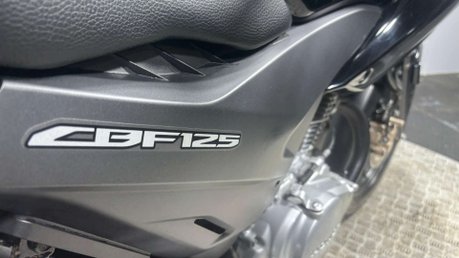 Honda CBF125 CBF125 2012 ONLY 5K MOT SERVICED ICONIC LEARNER BIKE 125CC 21