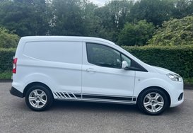 Ford Transit Courier LIMITED L1 EURO 6 VAN 6