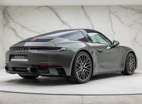 Porsche 911 Targa 4S (992) 9