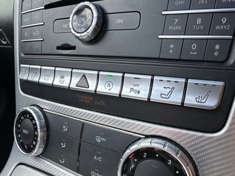 Mercedes-Benz SLC SLC 250 D AMG LINE 28