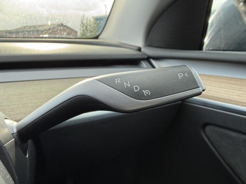 Tesla Model Y (Dual Motor) Long Range SUV 5dr Electric Auto 4WDE (384 bhp) 33