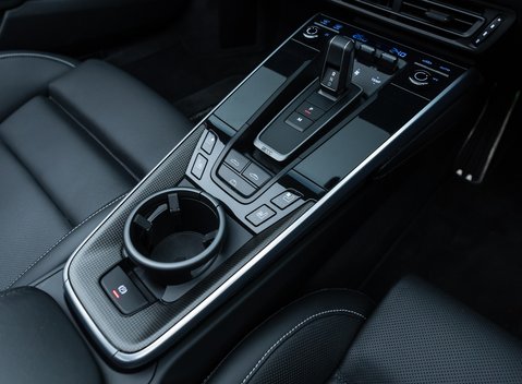 Porsche 911 Turbo S Cabriolet (992) 21