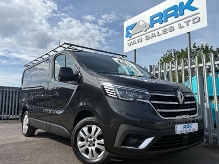 Renault Trafic 2.0 dCi Blue SL28 Sport Panel Van 5dr Diesel Manual L1 H1 Euro 6 (s/s) (130