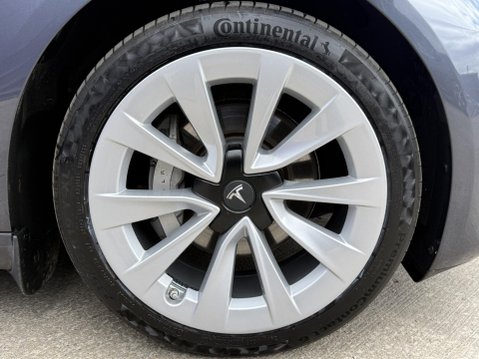 Tesla Model 3 Saloon 4dr Electric Auto RWD (241 bhp) 14