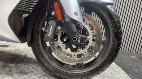 Triumph Trophy 1200 SE 2014 32K FULL LUGGAGE LONG MOT WARRANTY 1200CC 19
