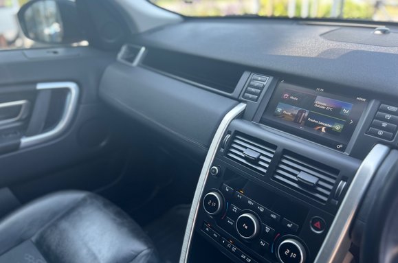 Land Rover Discovery Sport 2.2 SD4 SE TECH AUTO 7 SEATS 24