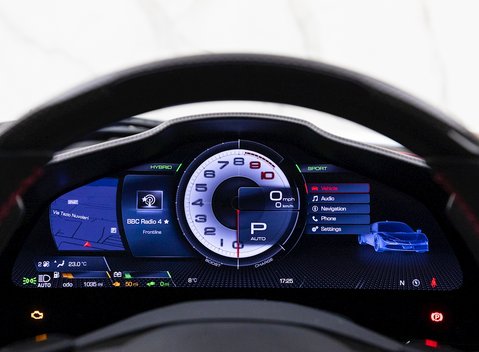 Ferrari SF90 Stradale 15