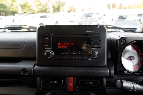 Suzuki Jimny SZ4 23