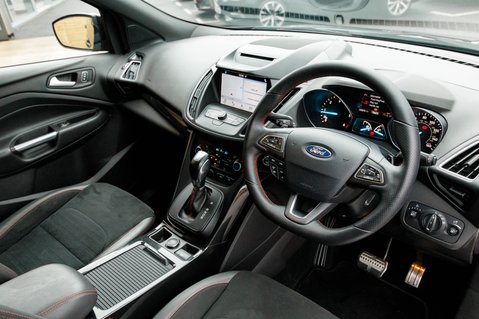 Ford Kuga ST-LINE EDITION TDCI 4