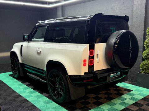 Land Rover Defender 3.0 D250 MHEV HSE Auto 4WD Euro 6 (s/s) 3dr 3