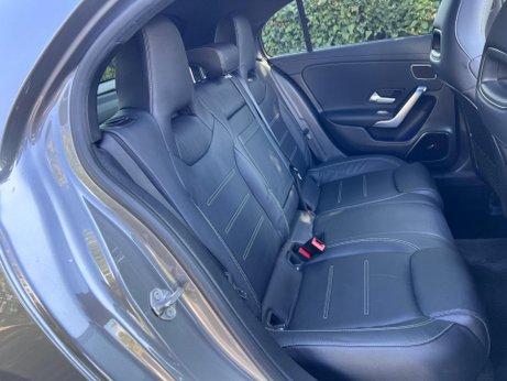 Mercedes-Benz A Class 2.0 A35 AMG (Premium Plus) SpdS DCT 4MATIC Euro 6 (s/s) 5dr 33