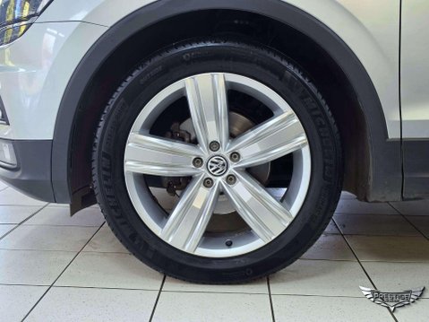 Volkswagen Tiguan 2.0 TDI SEL DSG Euro 6 (s/s) 5dr 67