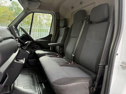 Nissan NV400 DCI TEKNA L2H2 20