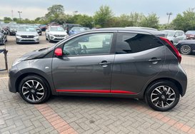 Toyota Aygo 1.0 VVT-I X-TREND TSS 5 DOOR 10