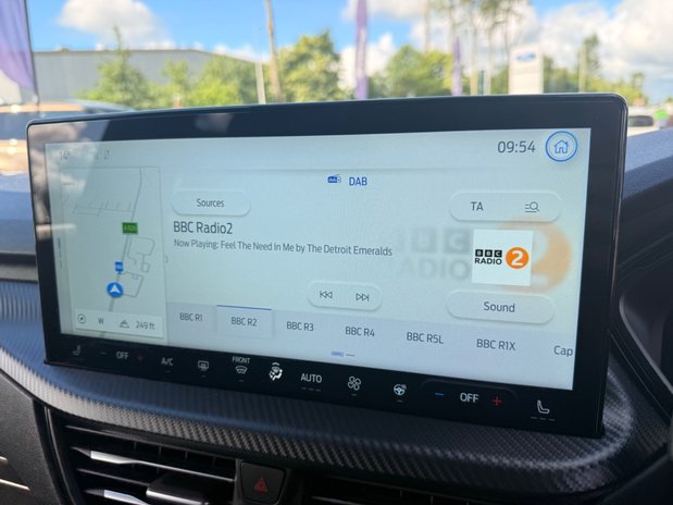 Ford Kuga ST-LINE 34