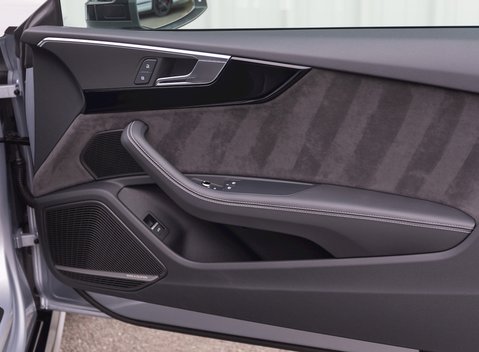 Audi RS5 Coupé Sport Edition 22