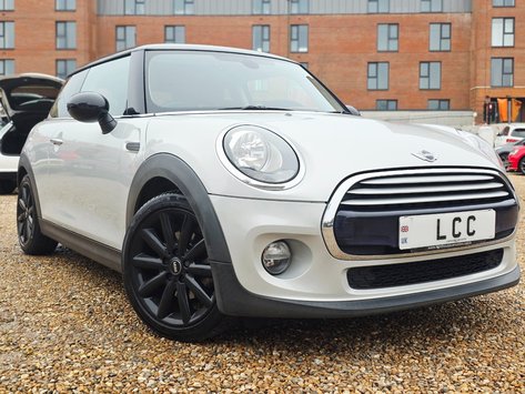 Mini Hatch COOPER.. 6 SERVICES.. ONLY £20 ROAD TAX.. STUNNING EXAMPLE