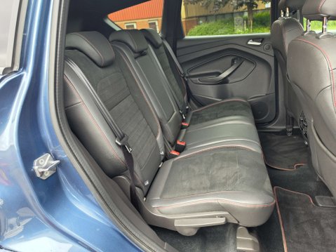 Ford Kuga 2.0 Kuga ST-Line Edition TDCi 4x4 Auto 4WD 5dr 37