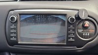 Toyota Yaris 1.5 VVT-h Design Hatchback 5dr Petrol Hybrid E-CVT Euro 6 (s/s) (100 ps) 33