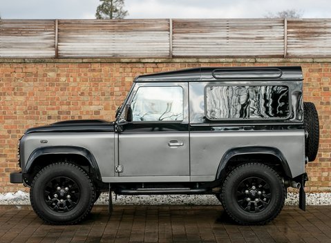 Land Rover Defender 90 Autobiography Edition 2