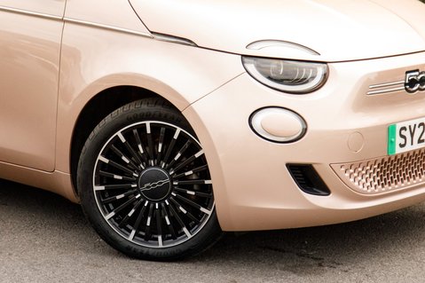 Fiat 500e LA PRIMA 12