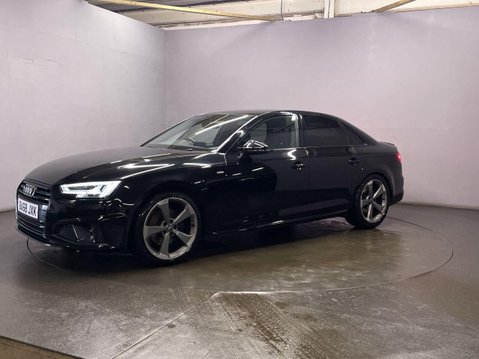Audi A4 2.0 TFSI 35 Black Edition Saloon 4dr Petrol Manual Euro 6 (s/s) (150 ps) 33