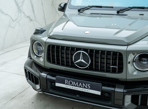 Mercedes-Benz G Class AMG G 63 CARBON EDITION 35