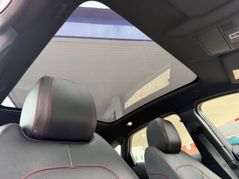 Jaguar E-Pace CHEQUERED FLAG 31