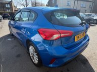 Ford Focus TITANIUM TDCI 6