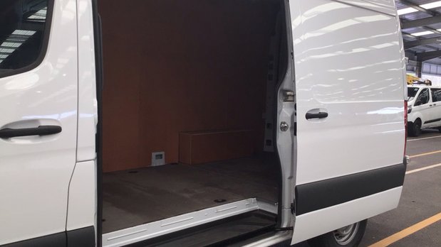Mercedes-Benz Sprinter AUTO MWB L2H2 High Roof Pro Air Con Camera EURO 6 8
