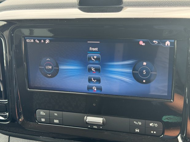 Mercedes-Benz Vito Crew Cab [SOLD CM] AUTO Select RWD LWB L2H1 Low Roof Air Con EURO 6 45