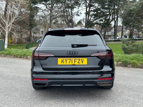 Audi A4 2.0 TDI 35 Black Edition S Tronic Euro 6 (s/s) 5dr 30