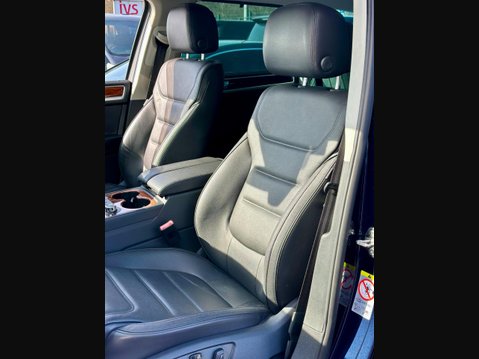 Volkswagen Touareg 3.0h TSI V6 Hybrid Tiptronic 4WD Euro 5 (s/s) 5dr 60