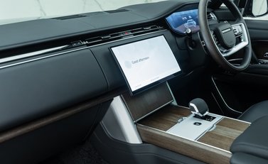 Land Rover Range Rover P460e Autobiography LWB 20