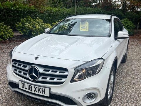 Mercedes-Benz GLA 1.6 GLA200 SE (Executive) Euro 6 (s/s) 5dr 3