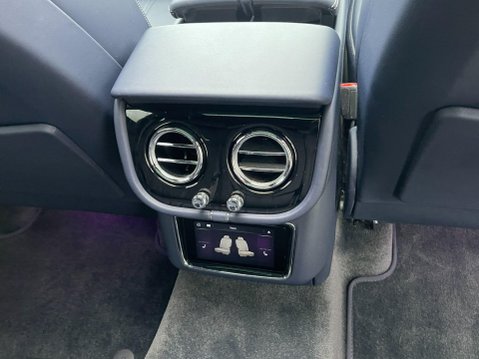 Bentley Bentayga 4.0 V8 Base Auto 4WD Euro 6 (s/s) 5dr 33