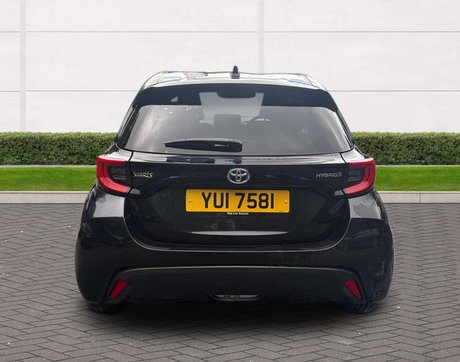 Toyota Yaris 1.5 Yaris Design HEV CVT 5dr 7