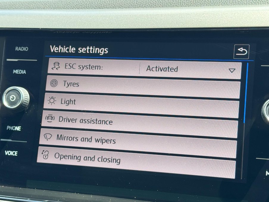2019 Volkswagen Polo — image 18