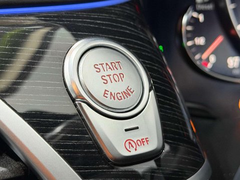 BMW 7 Series 3.0 740Ld M Sport Saloon 4dr Diesel Auto xDrive Euro 6 (s/s) (320 ps) 32