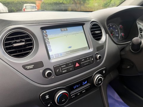 Hyundai i10 1.2 Premium SE Euro 6 5dr 36