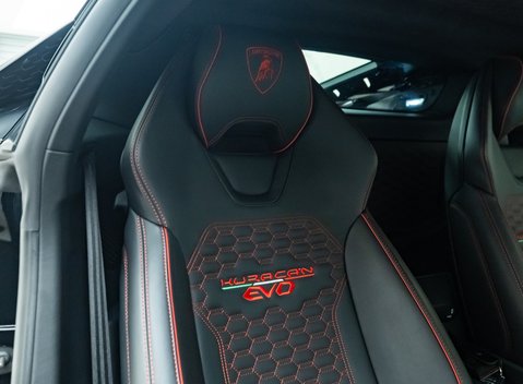 Lamborghini Huracan LP 640-4 EVO 15