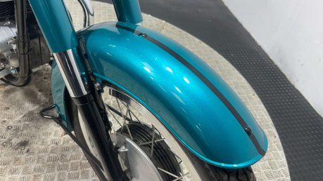 BSA A7 500 SHOOTING STAR 1958 RESTORED CLASSIC COLLECTORS PIECE 35