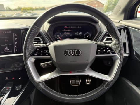 Audi Q4 40 S line SUV 5dr Electric Auto 82kWh (204 ps) 33