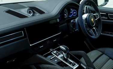 Porsche Cayenne GTS Coupé 15