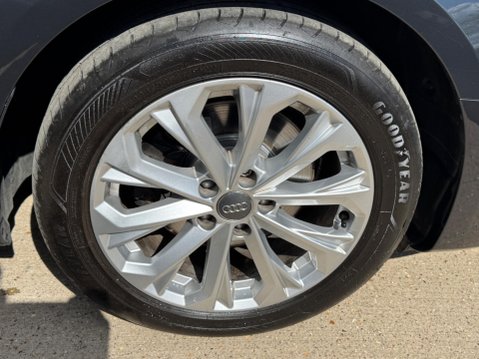 Audi A4 2.0 TDI 35 Technik S Tronic Euro 6 (s/s) 5dr 55